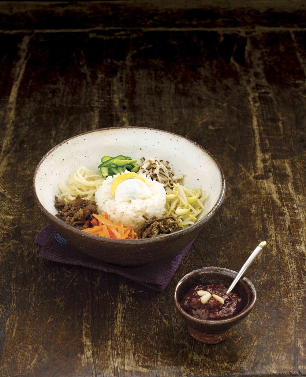 BIBIMBAP Steamed rice with assorted vegetables